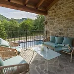 וילה Charming & Authentic Stone House La Brugna בורגו ואל די טארו