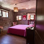 וילה Charming & Authentic Stone House La Brugna