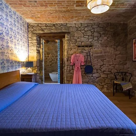 Charming & Authentic Stone House La Brugna بورجو فال دي تارو