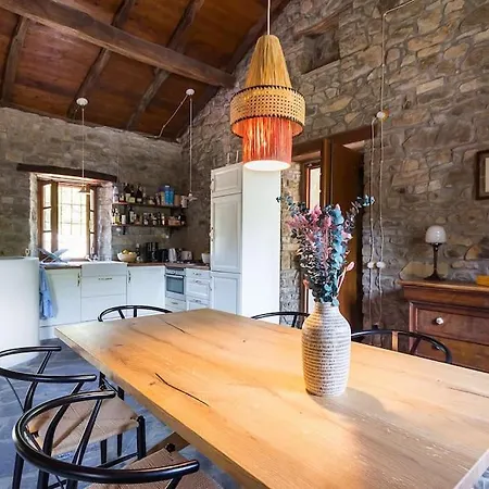 Villa Charming & Authentic Stone House La Brugna *